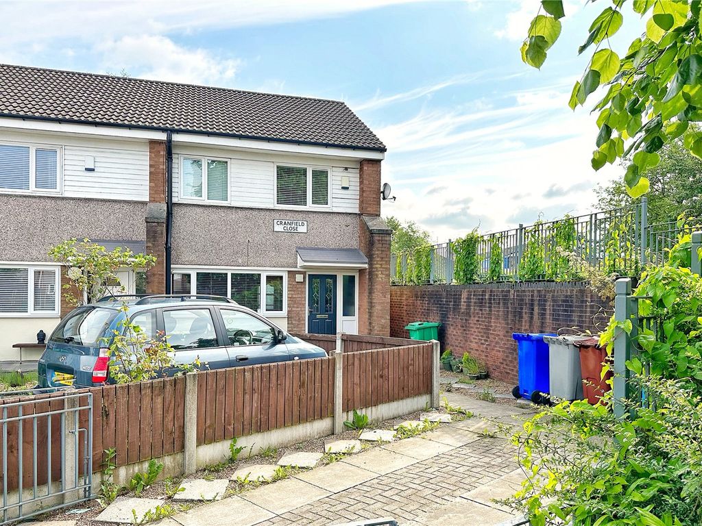 3 bed end terrace house for sale in Cranfield Close, Manchester