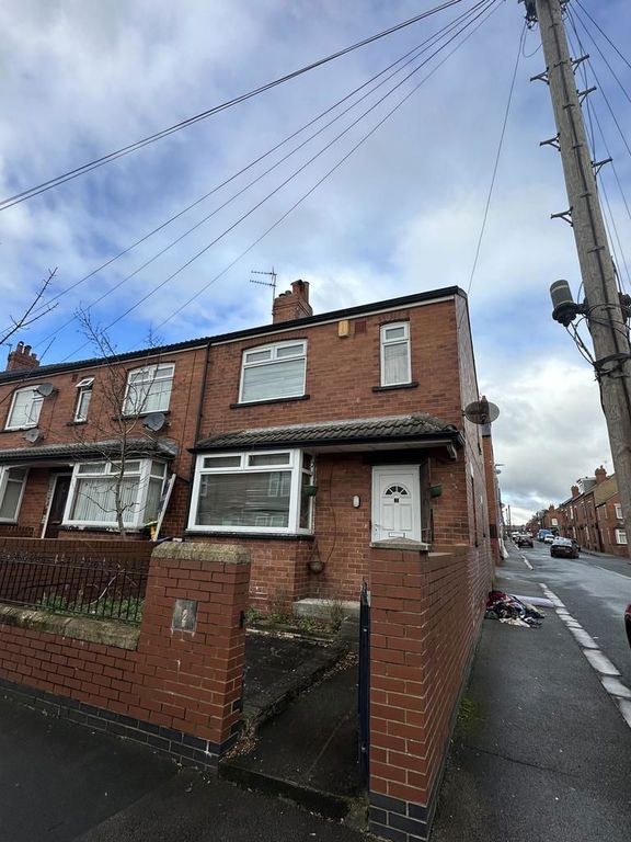 3 bed terraced house for sale in Stratford Avenue, Holbeck, Leeds LS11