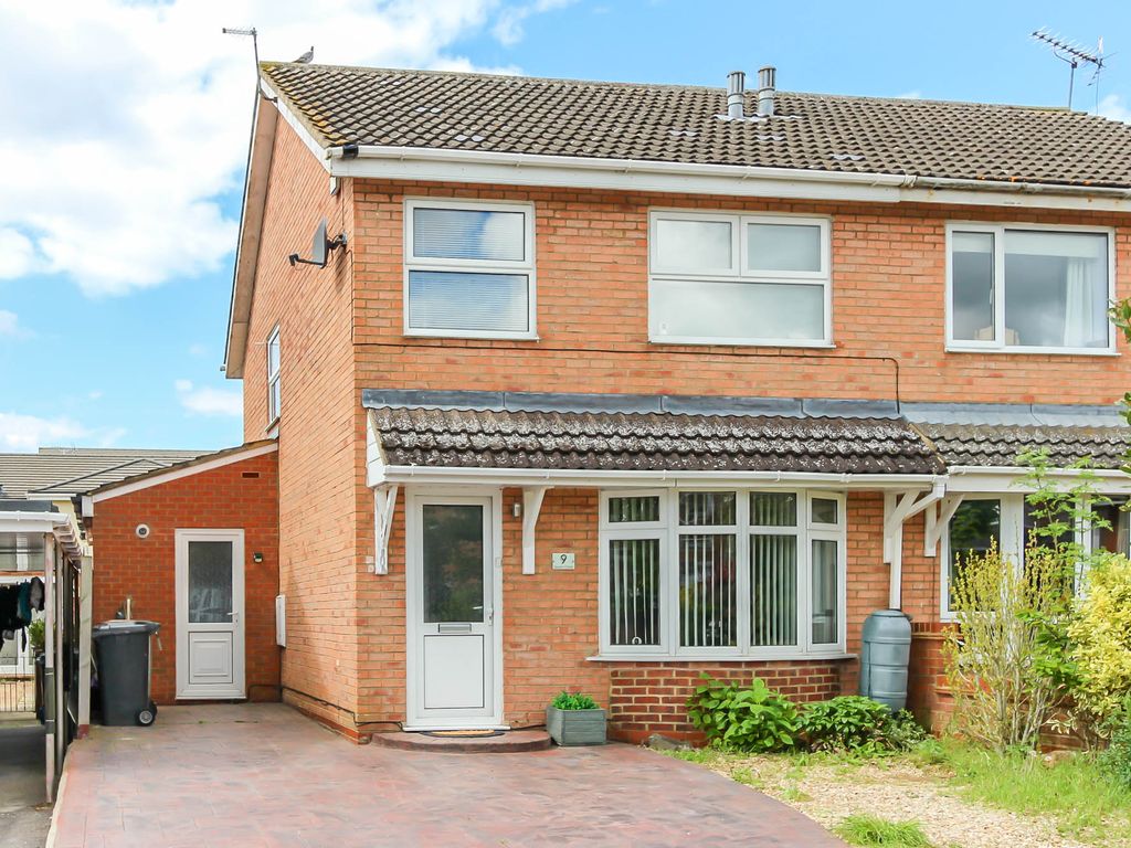 3 bed semidetached house for sale in Quorn Close, Wellingborough NN8
