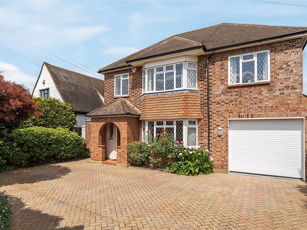 4 bed detached house for sale in WaltonOnThames, Surrey KT12, £