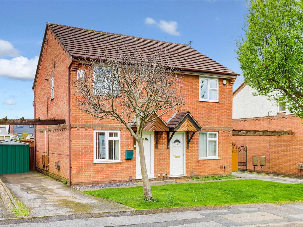 2 bed semidetached house for sale in Cropton Crescent, Beechdale
