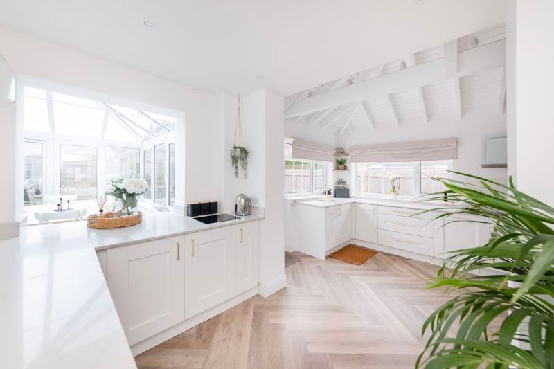 3 bed detached house for sale in Ely Close, Abingdon OX14, £425,000