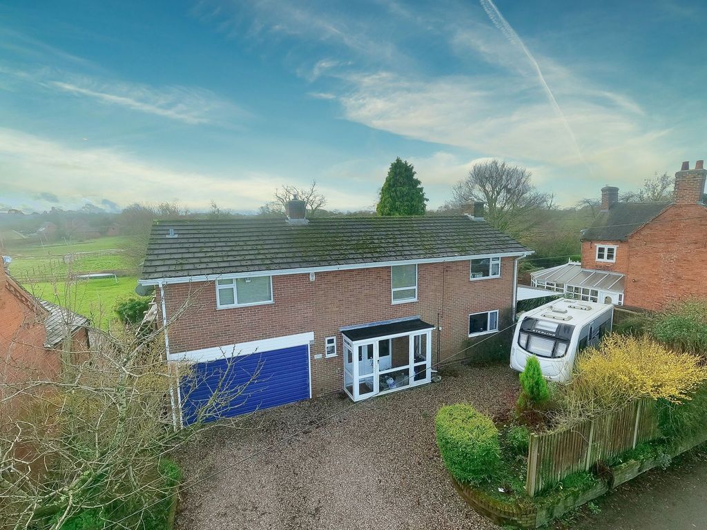 4 bed detached house for sale in Pershall, Eccleshall ST21, £535,000