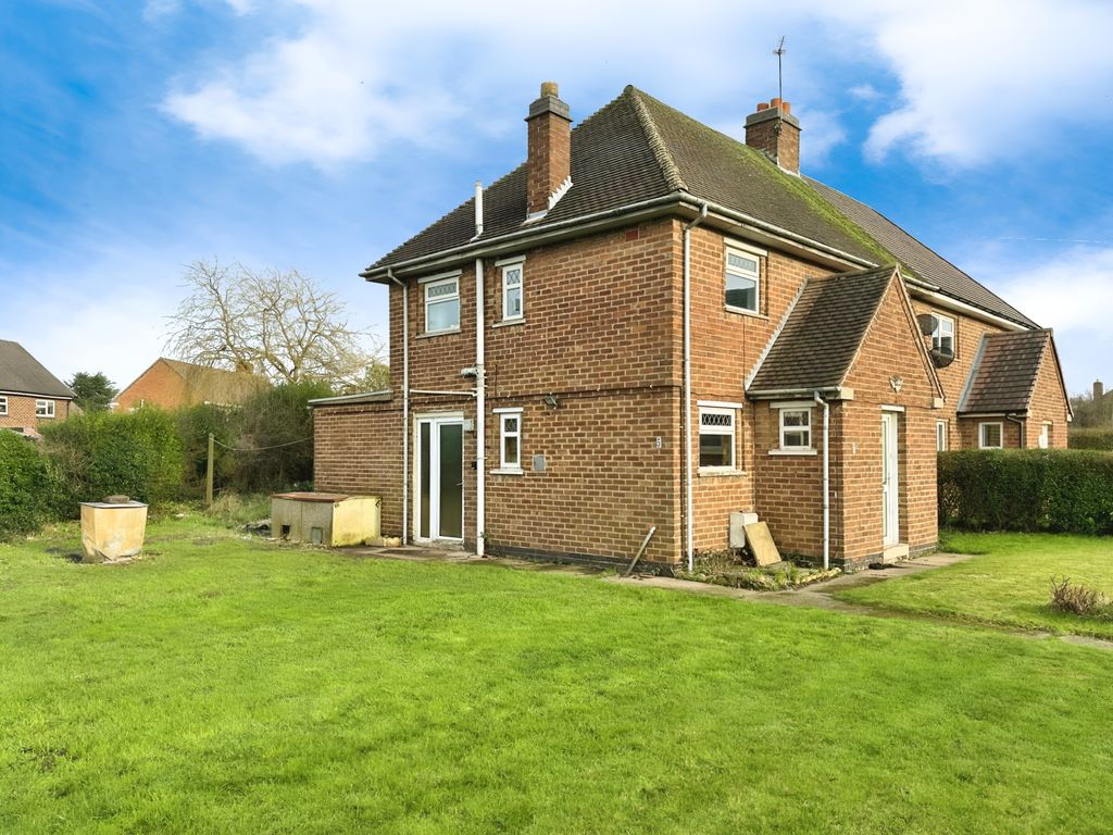 3 bed semidetached house for sale in Northfield Drive, Coalville