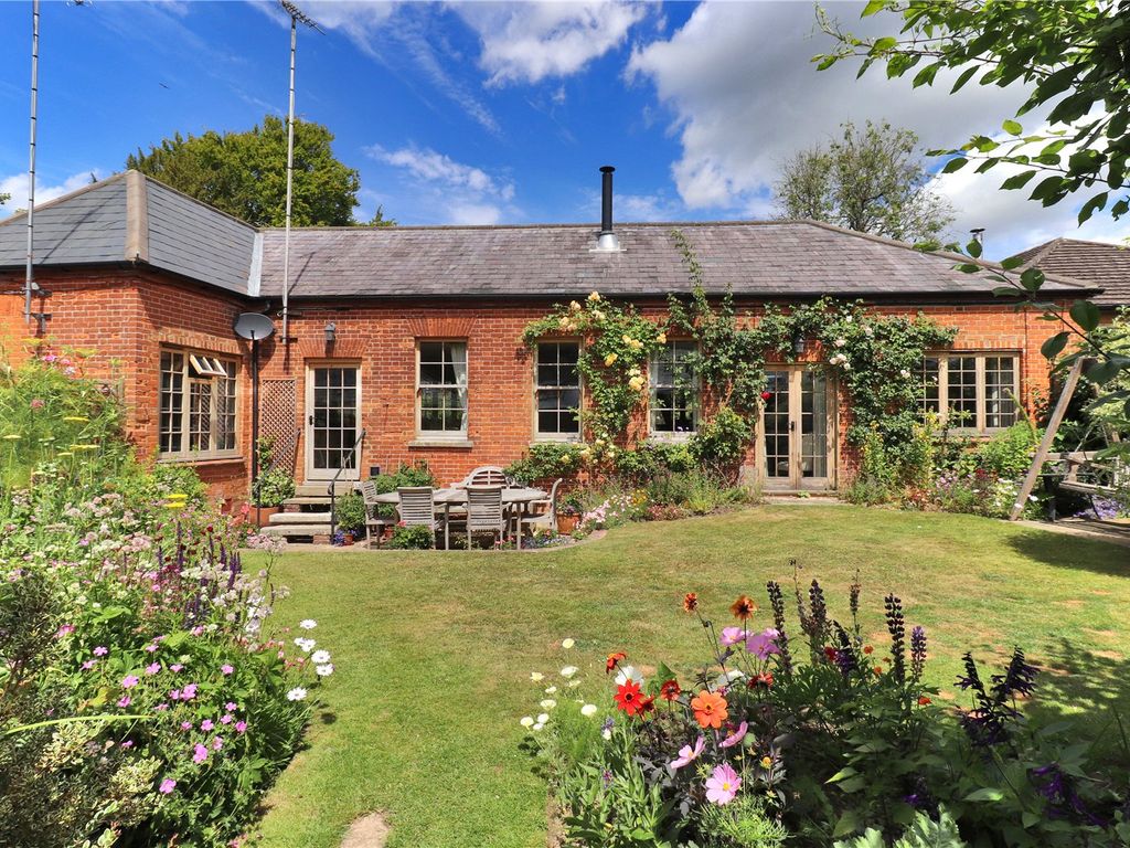 3 bed terraced house for sale in Angley Park, Cranbrook, Kent TN17 Zoopla