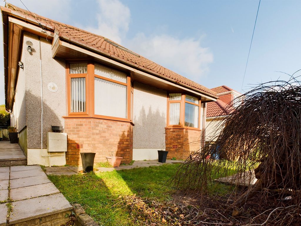 3 bed bungalow for sale in Lon Mefus, Sketty, Swansea SA2 Zoopla