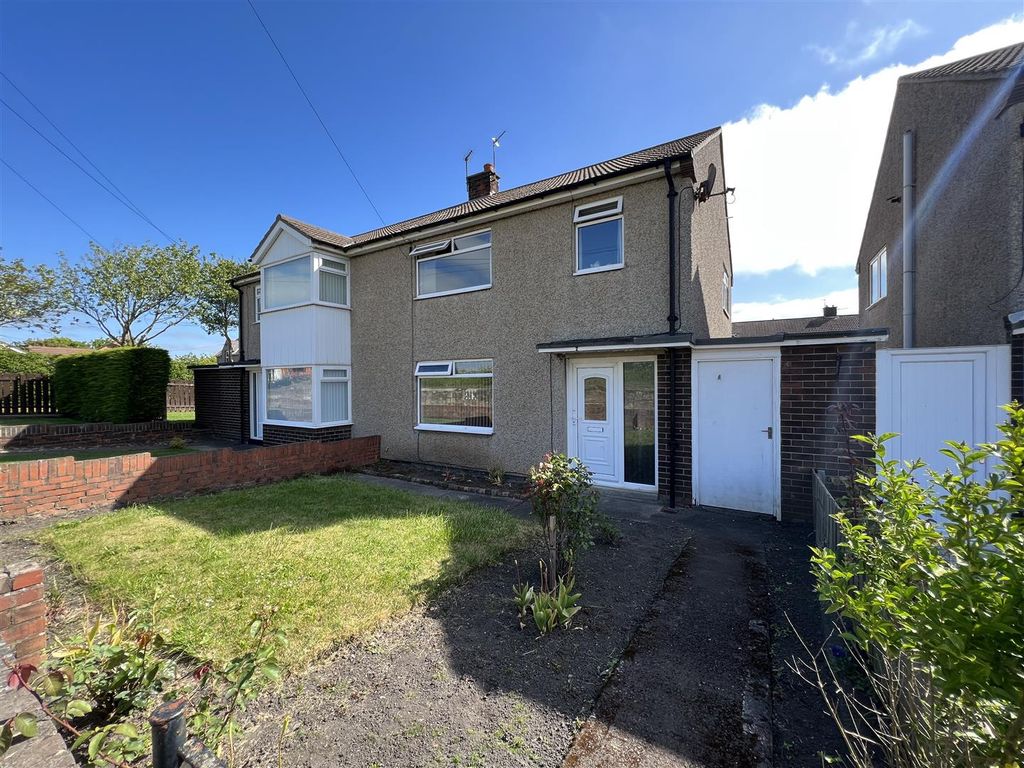 3 bed semidetached house to rent in St. Johns Estate, South Broomhill