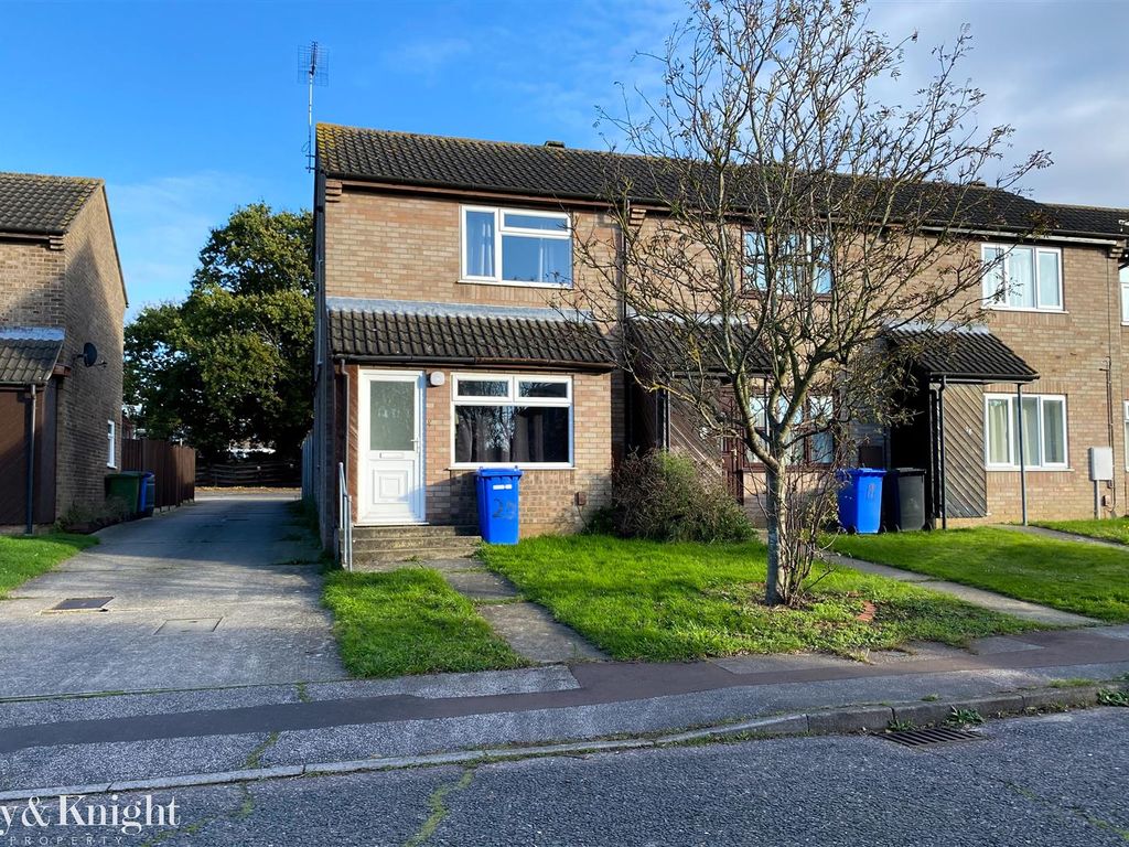 3 bed end terrace house to rent in Harebell Way, Carlton Colville