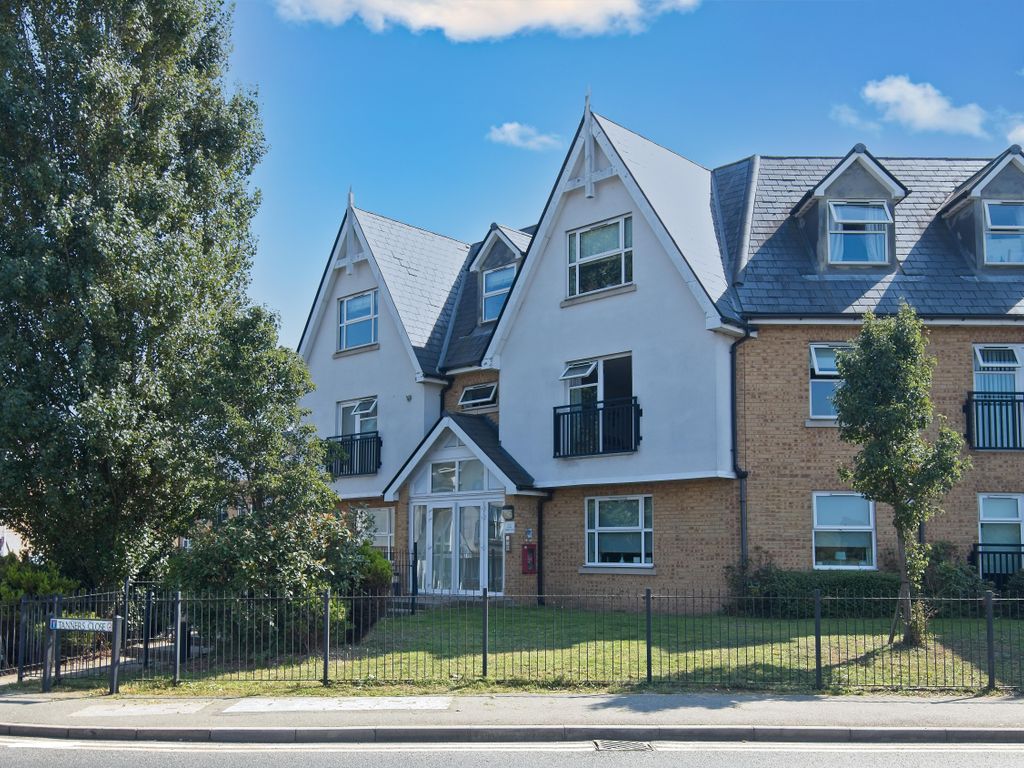 1 bed flat for sale in Tanners Close, Dartford, Kent DA1, £215,000 Zoopla