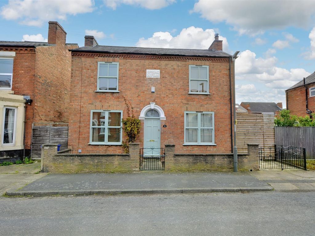 3 bed detached house for sale in Wellington Street, Long Eaton