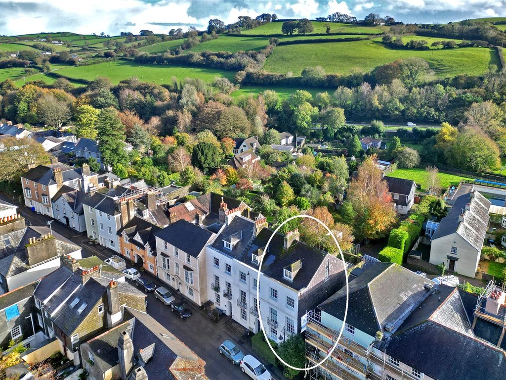 4 bed end terrace house for sale in East Street, Ashburton, Newton