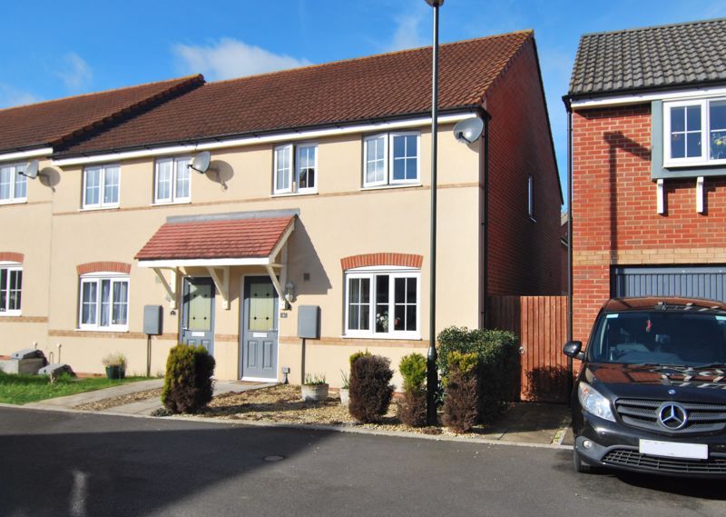 3 bed terraced house for sale in Catherine Place, Longford, Gloucester