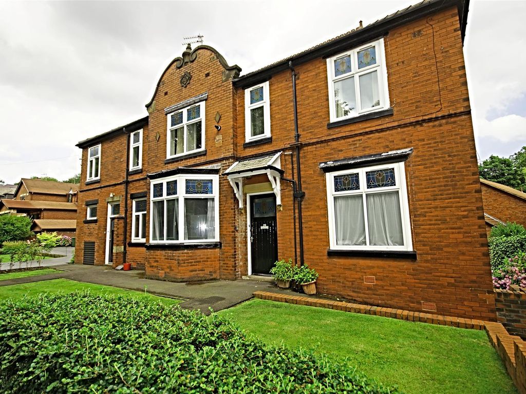 2 bed flat to rent in Greenmount Lane, Heaton, Bolton BL1 Zoopla