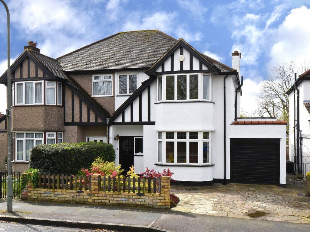4 bed semidetached house for sale in Rochester Avenue, Bromley BR1, £