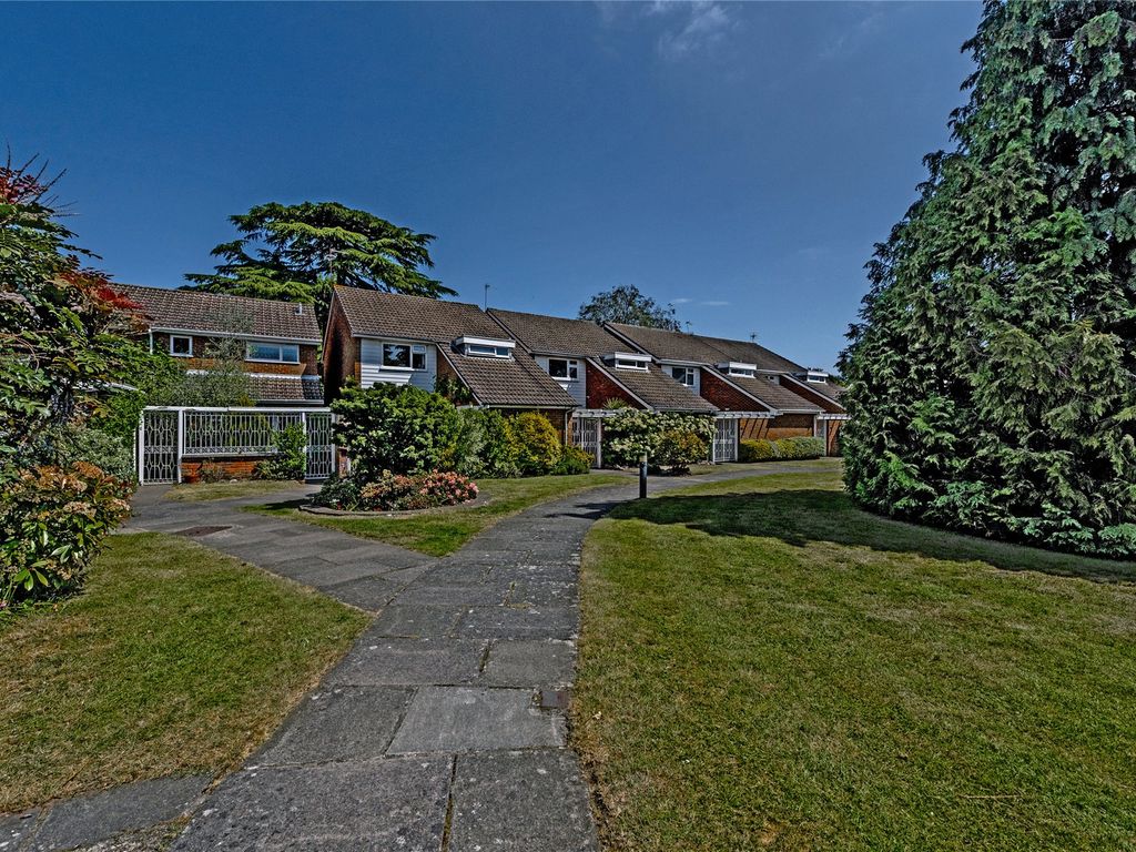 4 bed detached house for sale in Gower Road, Weybridge, Surrey KT13