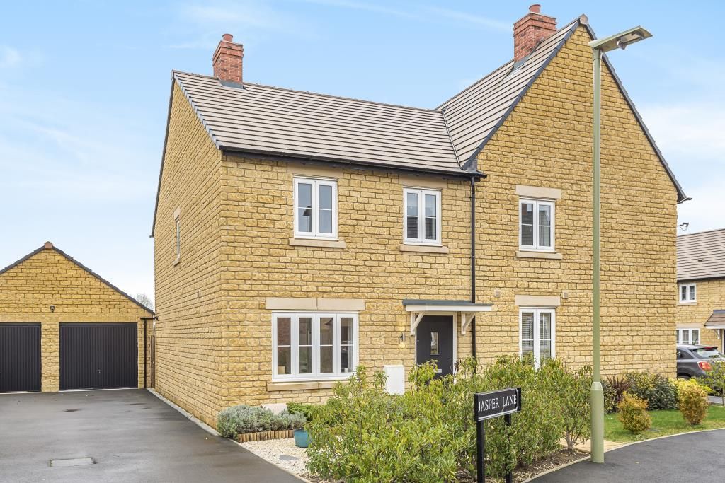3 bed semidetached house to rent in Jasper Lane, Carterton, Oxon OX18