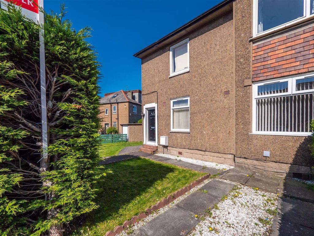 104 Broomfield Crescent, Edinburgh EH12