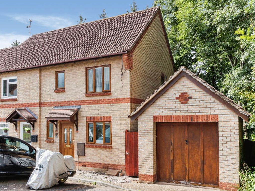 3 bed semidetached house for sale in Wordsworth Close, Exmouth EX8, £