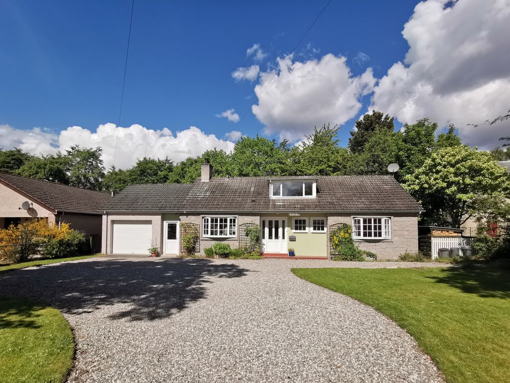 4 bed detached house for sale in Grant Road, Grantown On Spey PH26 Zoopla