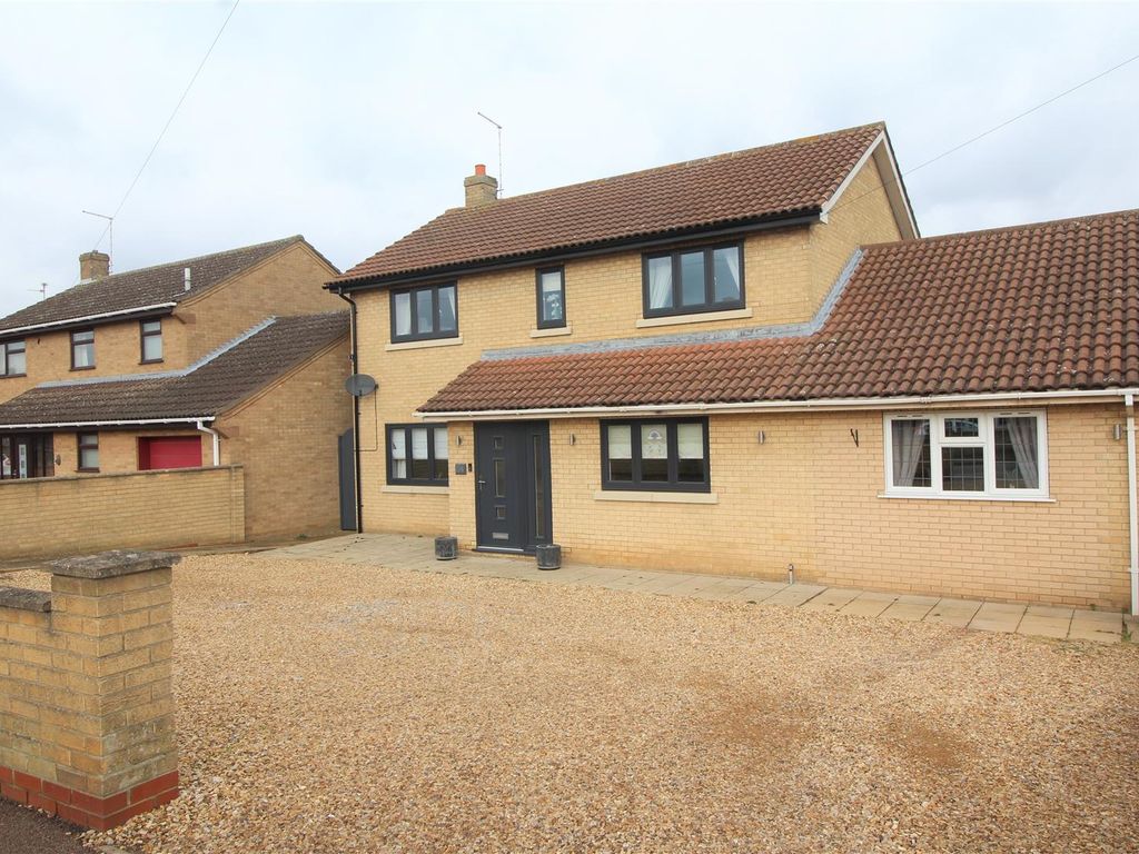 4 bed detached house for sale in Stonald Road, Whittlesey, Peterborough PE7 Zoopla