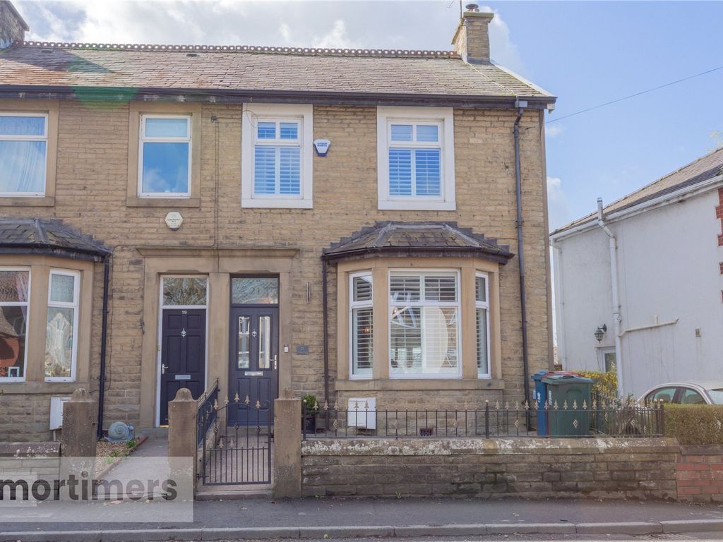 3 bed end terrace house for sale in Mitton Road, Whalley BB7, £389,950