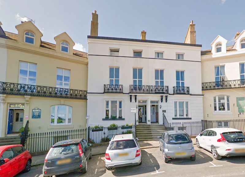 8 bed terraced house for sale in East Crescent, Whitby YO21 Zoopla