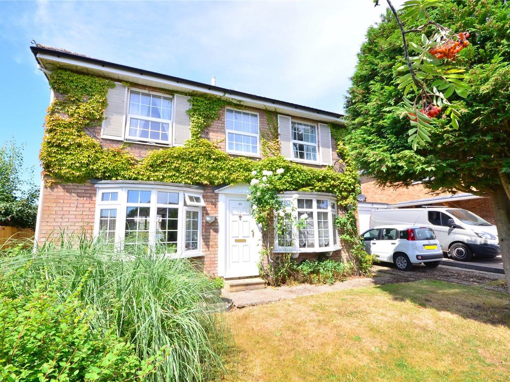 4 bed detached house for sale in East Grinstead, West Sussex RH19 Zoopla