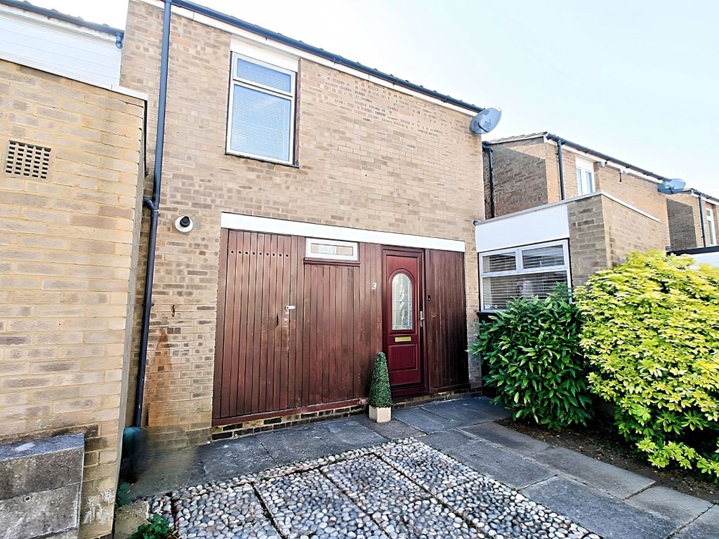 3 bed terraced house for sale in Moorfield, Harlow CM18, £300,000 Zoopla