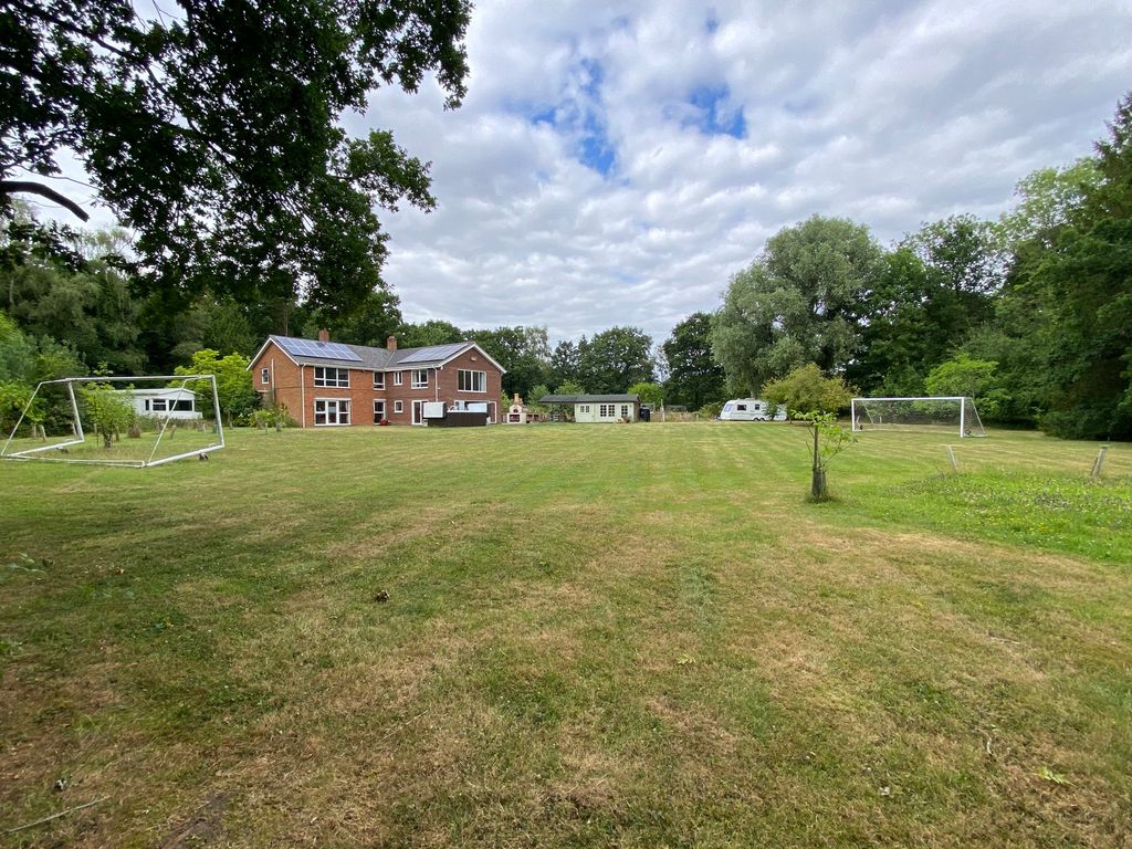 4 bed detached house for sale in Beccles Road, Holton, Halesworth IP19