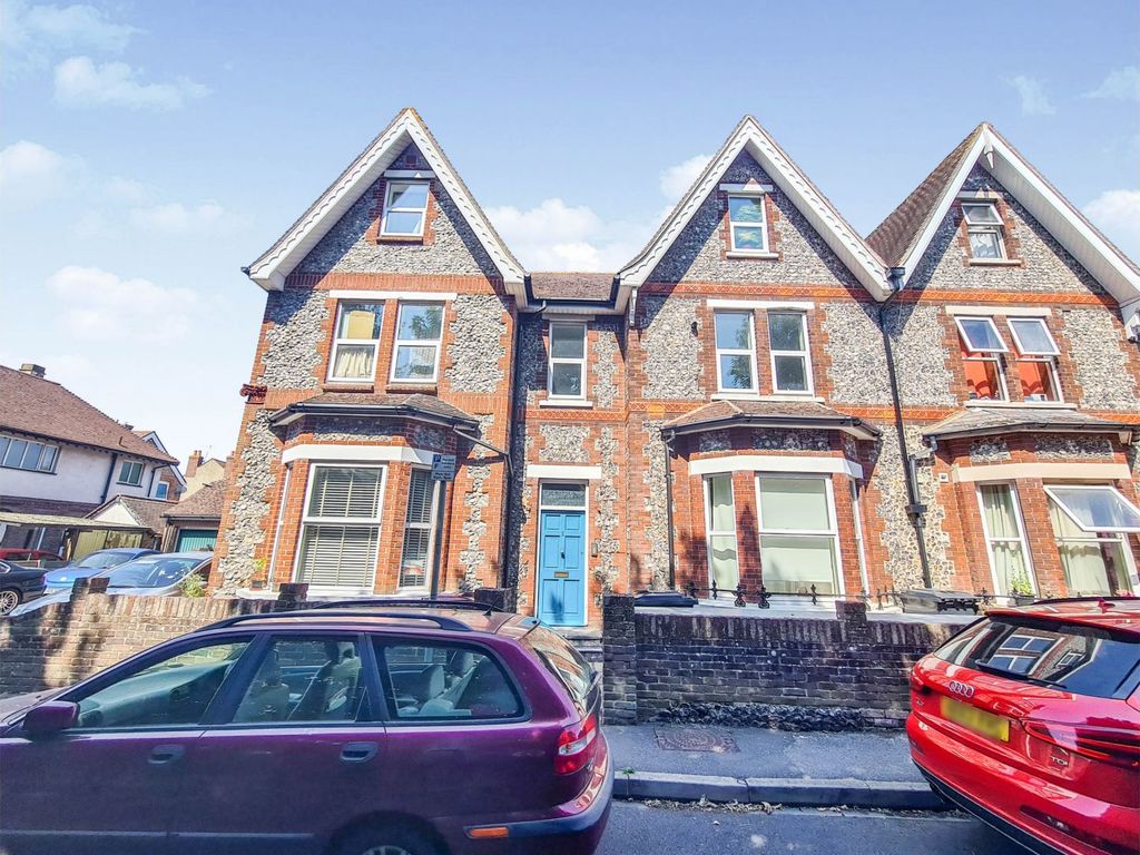 5 Ettrick Road, Chichester PO19  