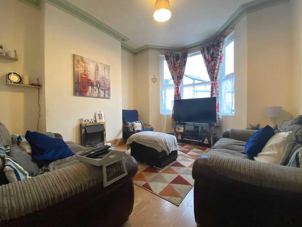 3 bed terraced house to rent in Trevethick Street, Riverside, Cardiff