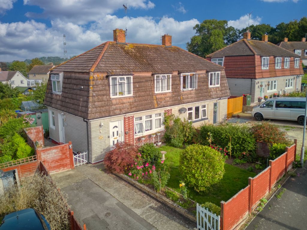 3 bed semidetached house for sale in 3 Hilly Park, Norton Fitzwarren