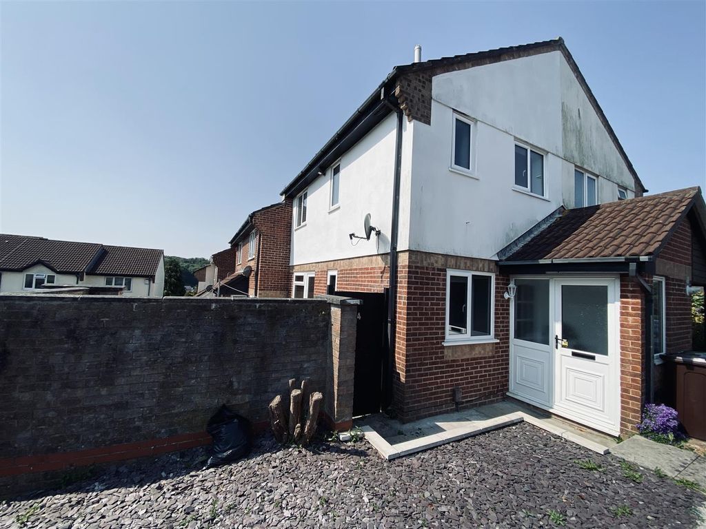 2 bed end terrace house for sale in Elder Close, Plympton, Plymouth PL7
