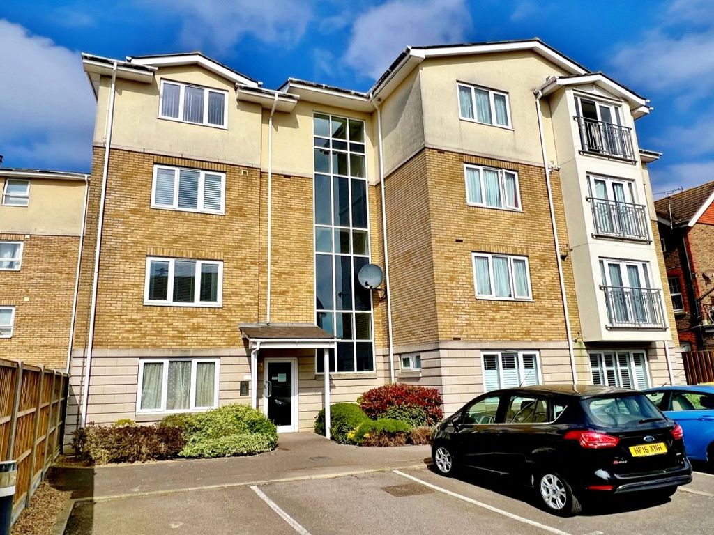 1 bed flat for sale in Victoria Drive, Bognor Regis, West Sussex PO21