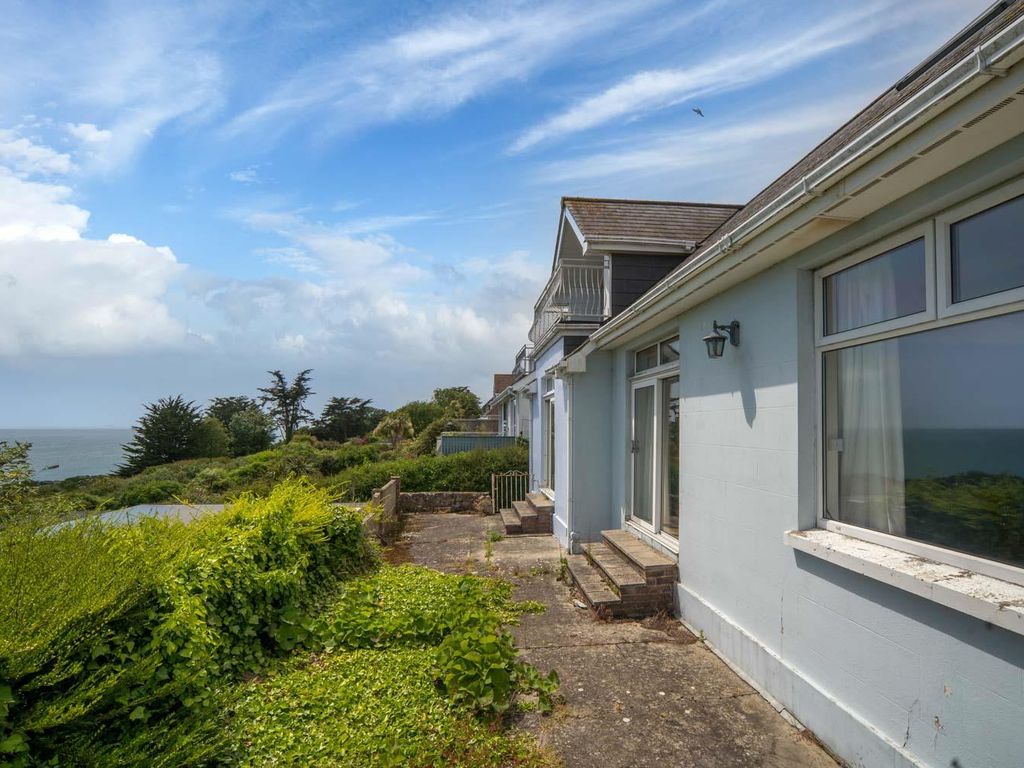 5 bed property for sale in Whitwell Road, Ventnor PO38 Zoopla
