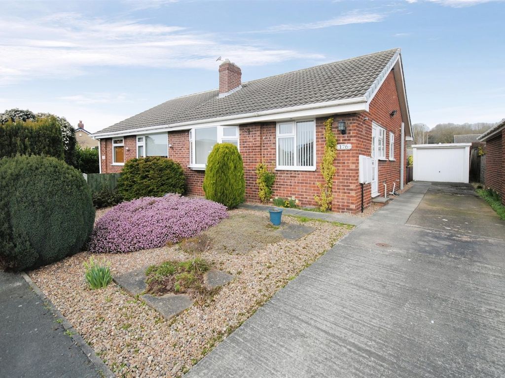 2 bed semidetached bungalow for sale in Sandgate Drive, Kippax, Leeds