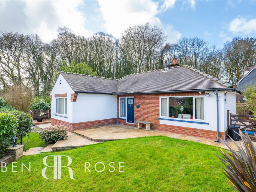 2 bed bungalow for sale in Back Lane, ClaytonLeWoods, Chorley PR6, £