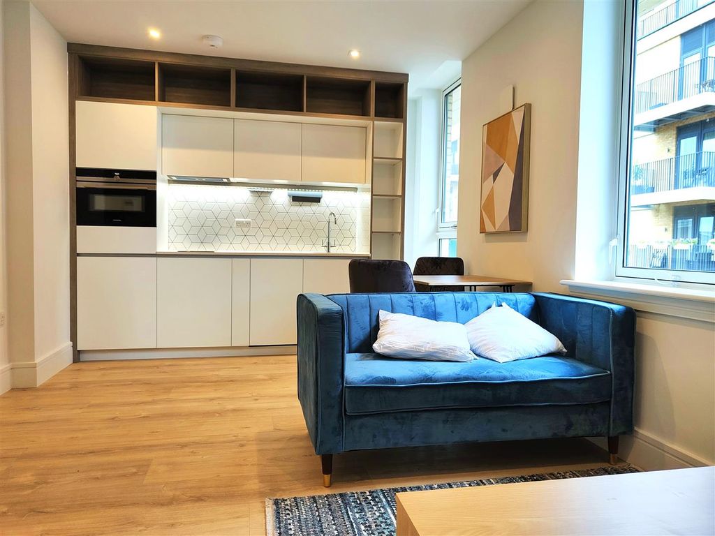 Studio to rent in Caxton, Roden Street, Ilford IG1 Zoopla