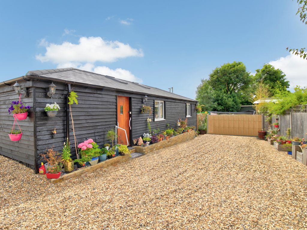 2 bed bungalow for sale in Ramsgate Road, Sarre, Birchington CT7 Zoopla