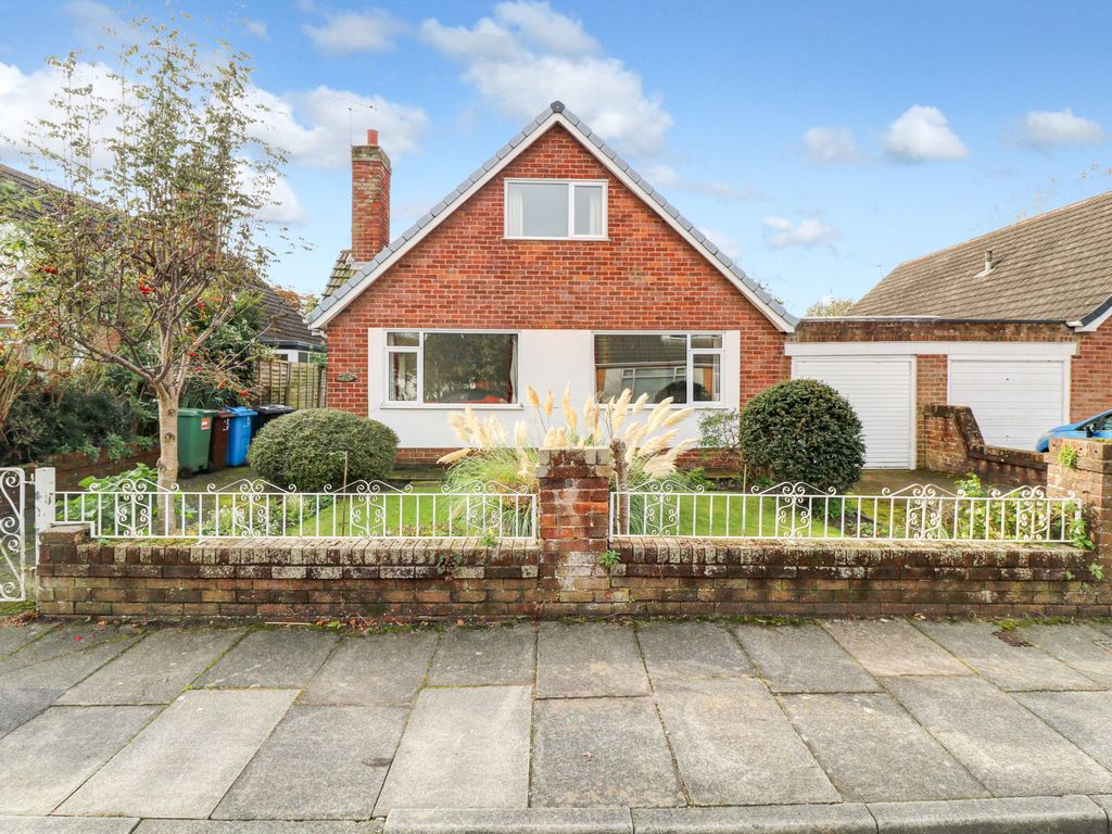 2 bed detached bungalow for sale in Grassington Road, St. Annes, Lytham
