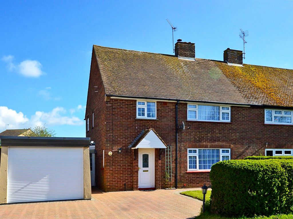 3 bed semidetached house for sale in Castle Hill Road, Totternhoe