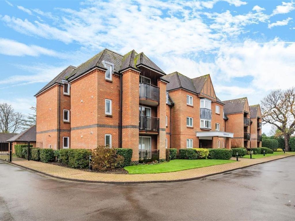 2 bed flat to rent in Flat 4 Herondean, The Avenue, Chichester, West