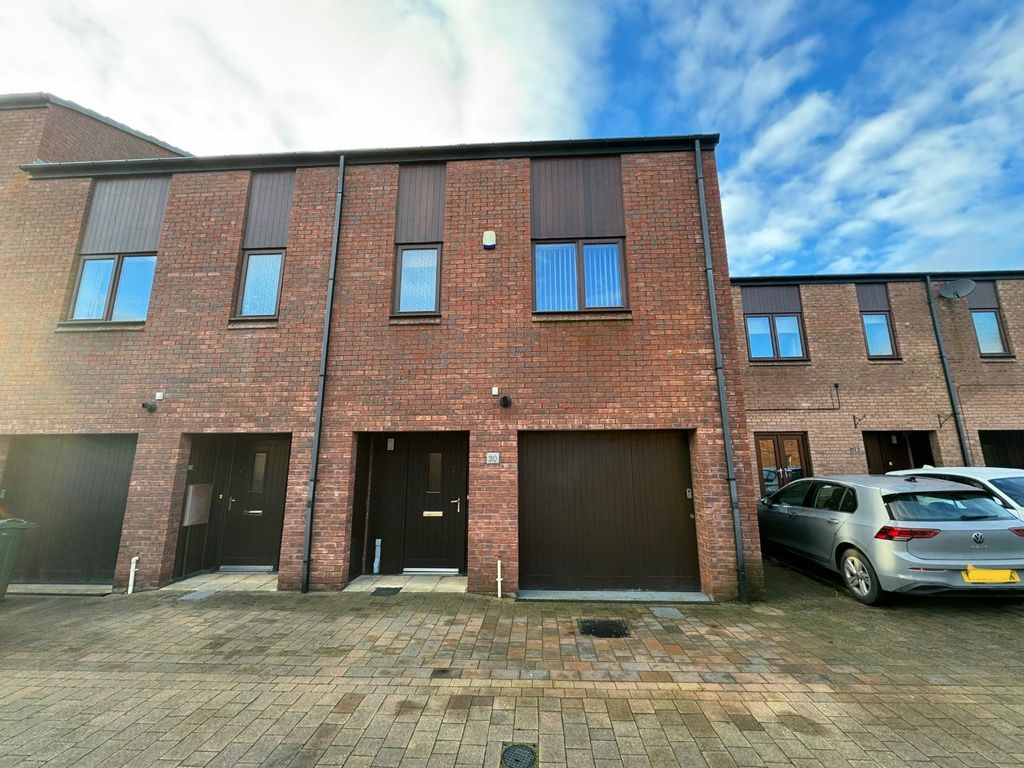 3 bed end terrace house to rent in Ilderton Road, StocktonOnTees TS18