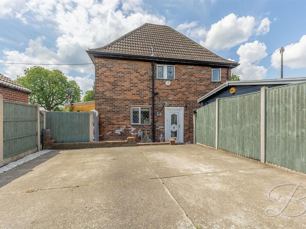 3 bed semidetached house for sale in Mansfield Road, Edwinstowe