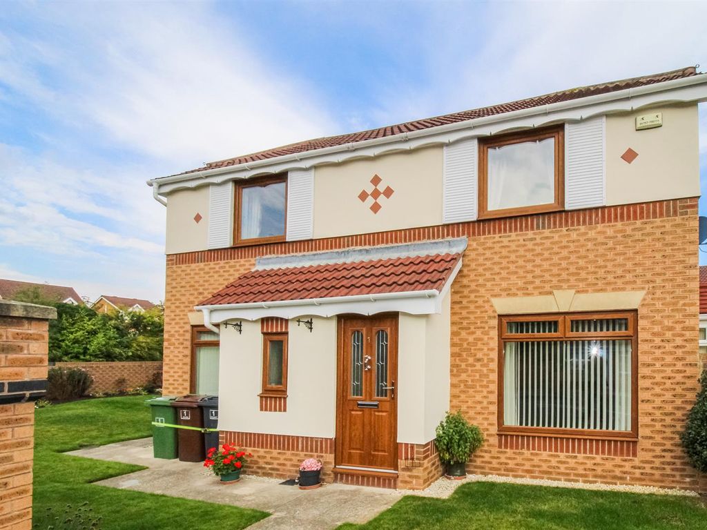 3 bed detached house for sale in Oaklands, Robin Hood, Wakefield WF3