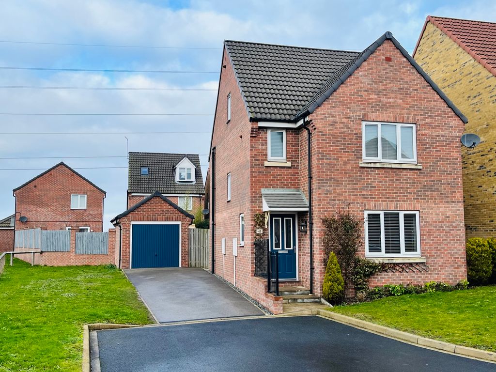 4 bed detached house for sale in Chartwell Gardens Kingswood, Hull HU7