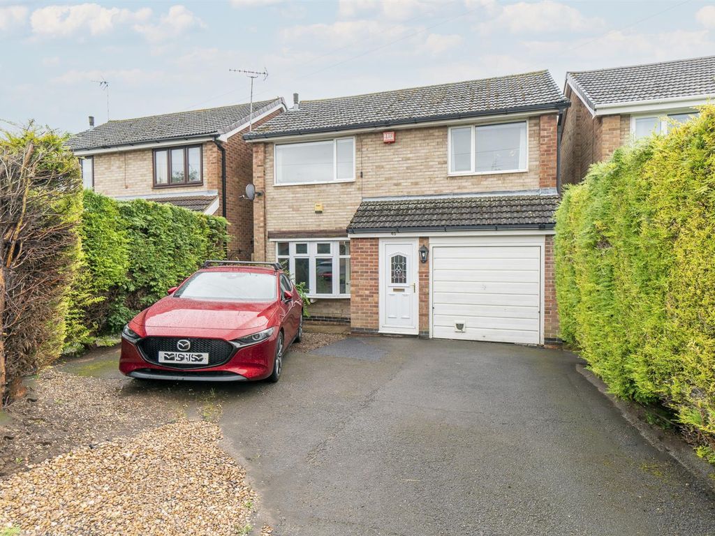 4 bed detached house for sale in Owthorpe Road, Cotgrave, Nottingham