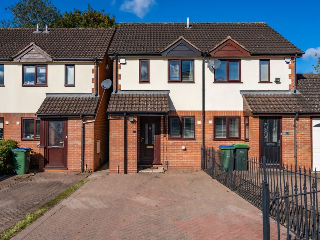 2 bed semidetached house for sale in Yew Tree Lane, Rowley Regis B65