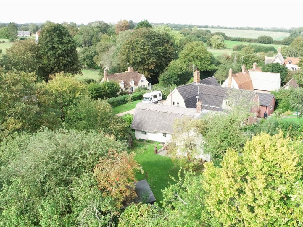 2 bed cottage for sale in Lower Green, Denston, Newmarket CB8, £375,000