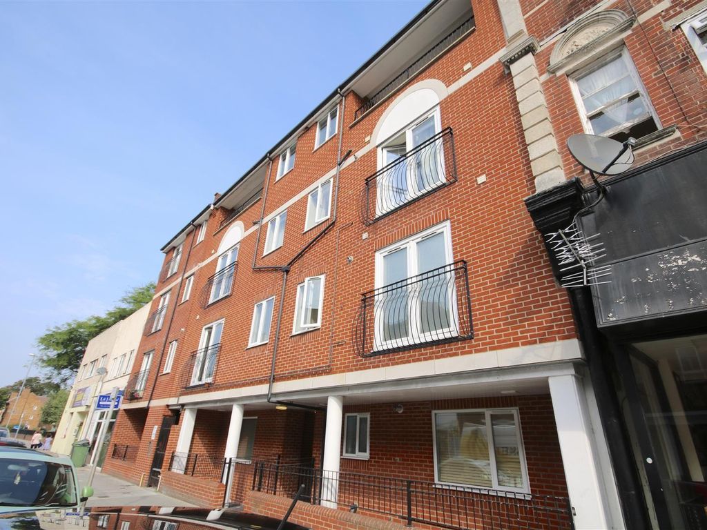 2 bed flat to rent in Elm Grove, Southsea PO5 Zoopla